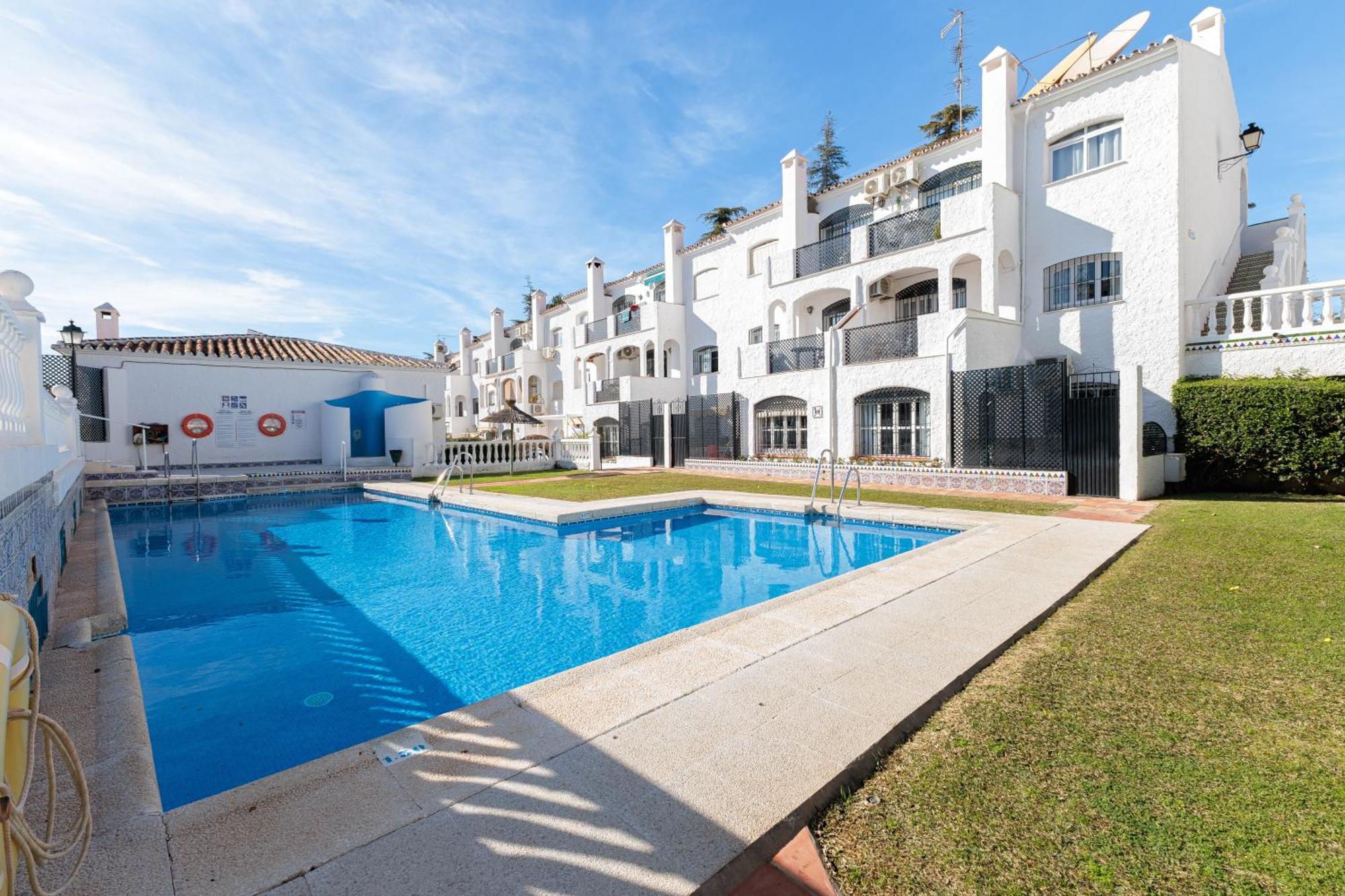 1 Bedroom In Verano Azul, Free Wi-Fi 네르하 외부 사진